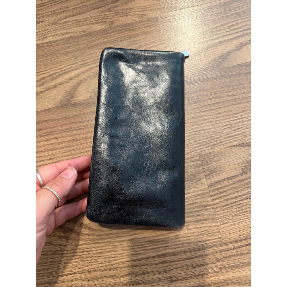 HOBO Zip Around Black Leather Wallet - Picture 2 of 6